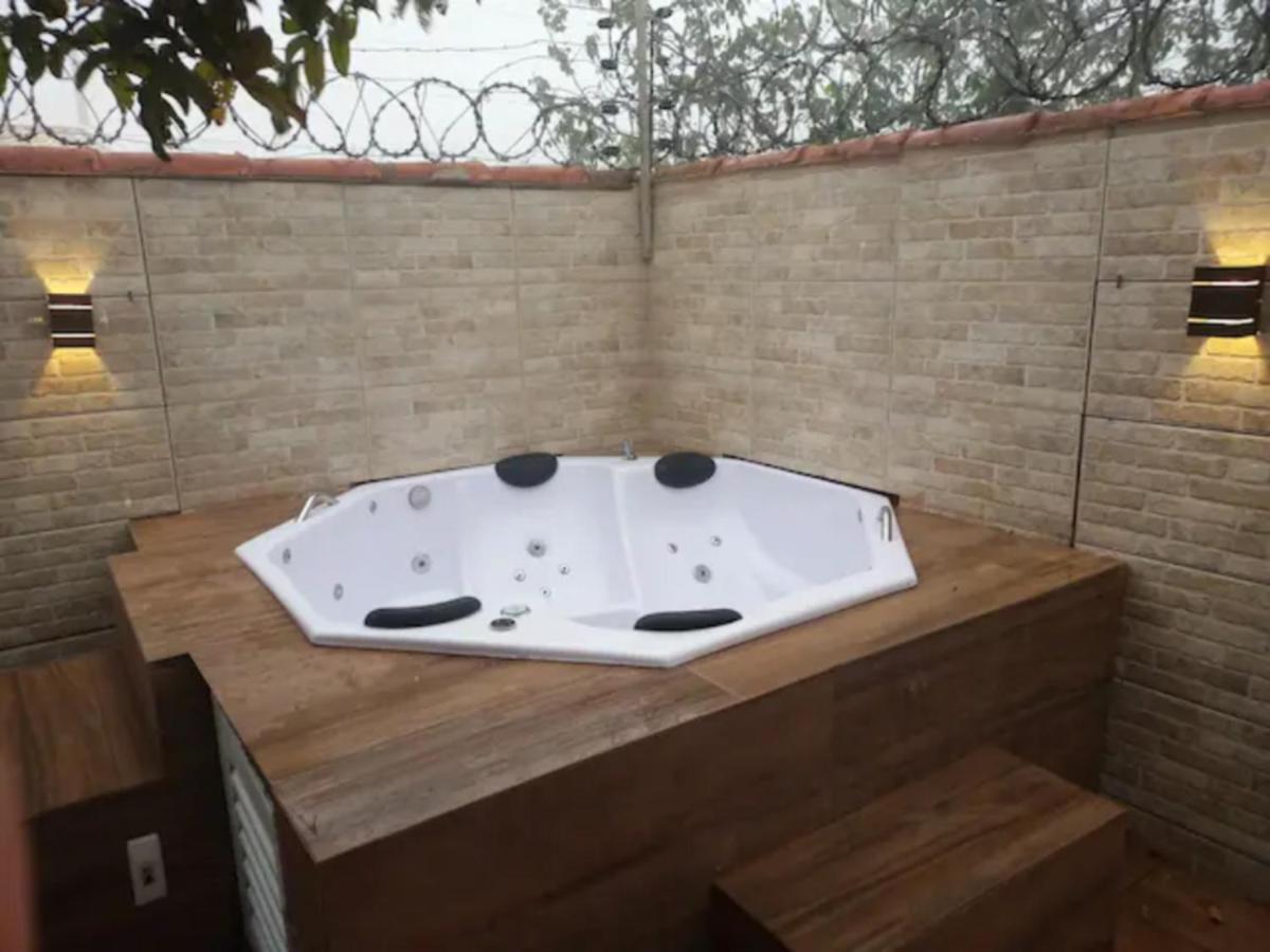 Casa Com Spa De Hidro, Aquecedor E Cromoterapia A 1,0 Km Do Centro Chapada dos Guimarães Zewnętrze zdjęcie
